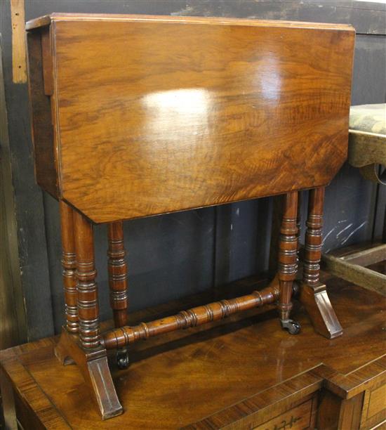 Edwardian mahogany Sutherland table